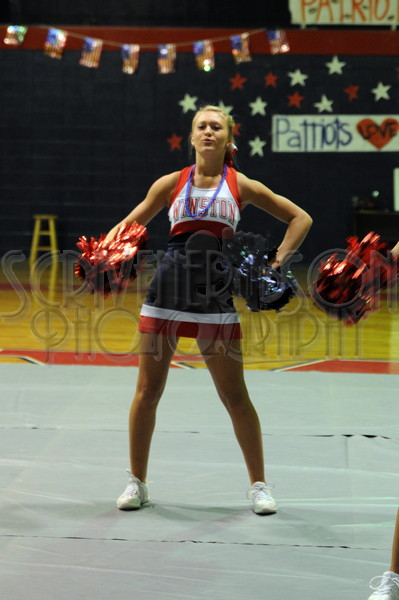 8-28 WA Pep Rally 034.JPG - SCRIVENER D300